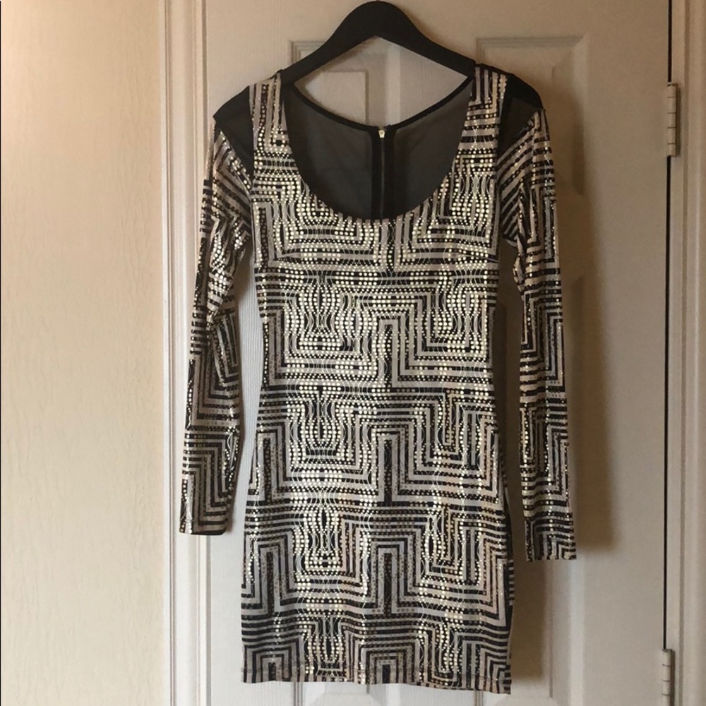 Bebe dress